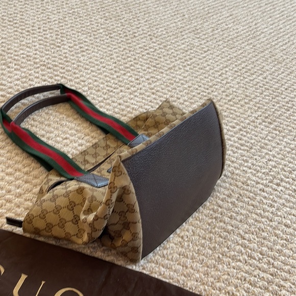 Gucci hand bag, shoulder bag. - Picture 5 of 5